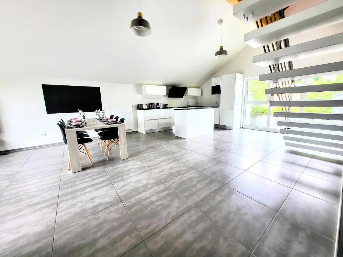 Eischen Calm And Modern Apartment לוקסמבורג